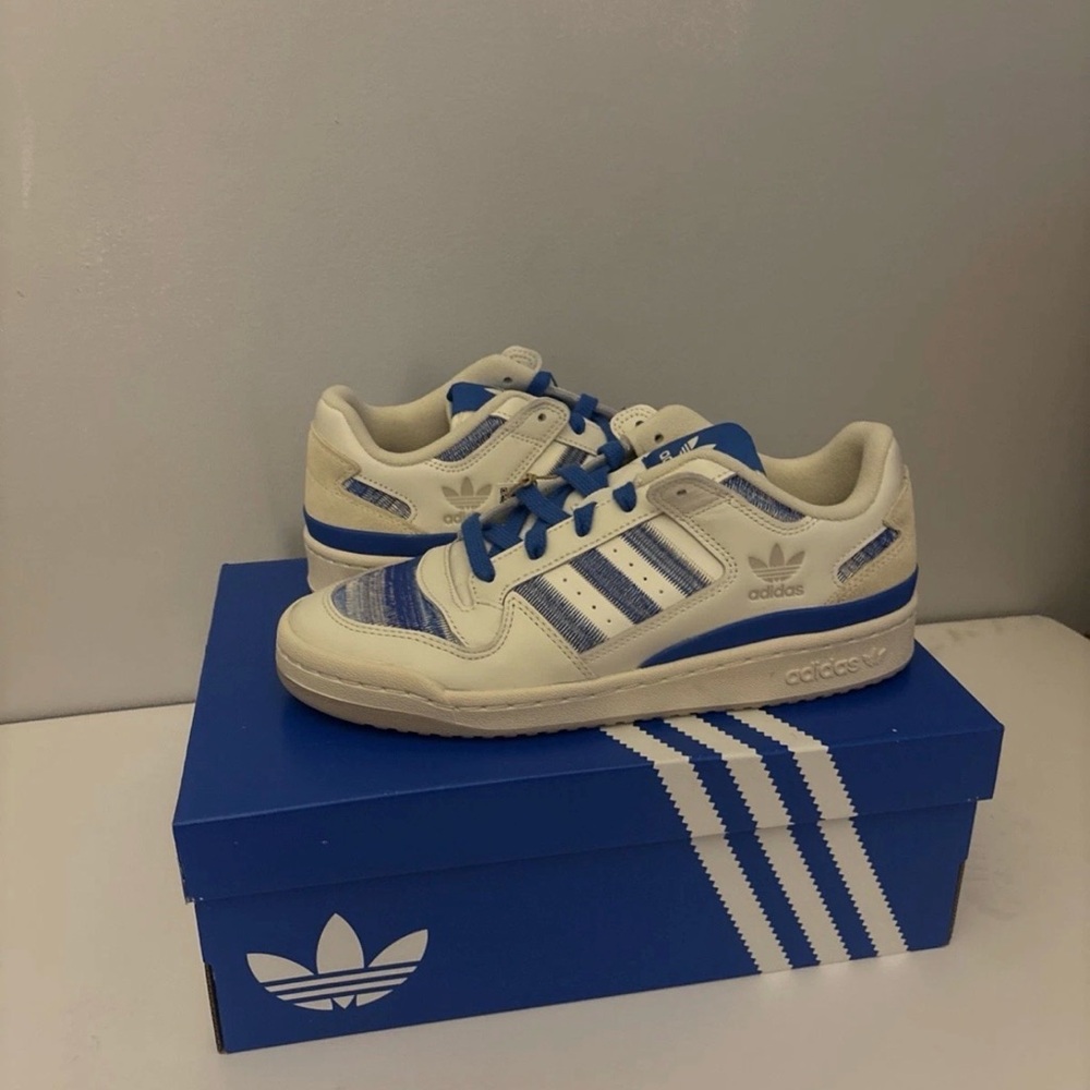 Adidas Kids Cream and Blue Sneakers
